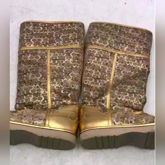 Coach Womens Nikole A7265 Gold Signature Print Round Toe Snow Boots Size 7 B - Picture 4 of 9